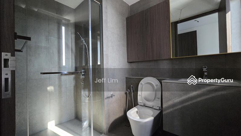 Condominium for Sale: Middle Road, D07, 188105