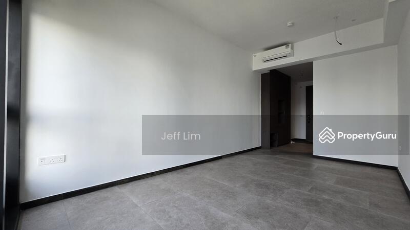 Condominium for Sale: Middle Road, D07, 188105