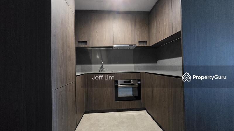 Condominium for Sale: Middle Road, D07, 188105