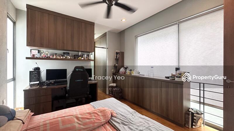 Rare, 3 Storey Semi-D with basement, 8mins walk to MRT
