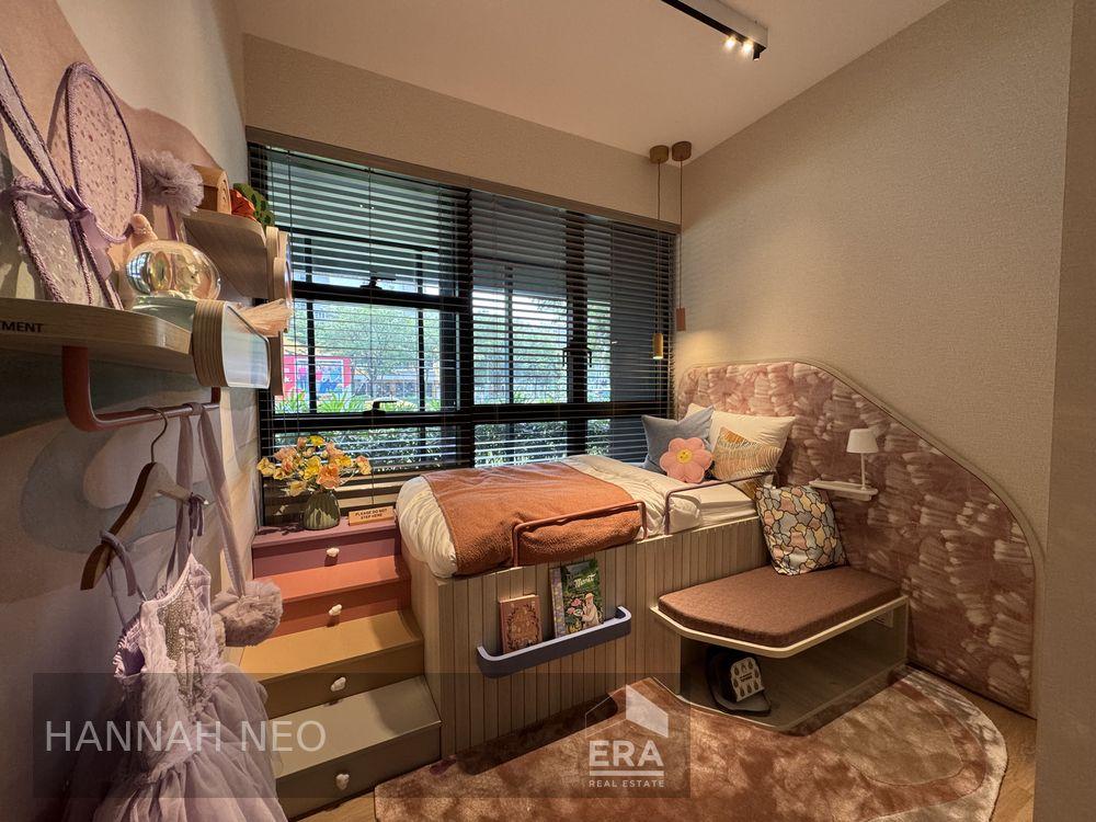 Condominium for Sale: Plantation Close, Tengah, D24, 690096