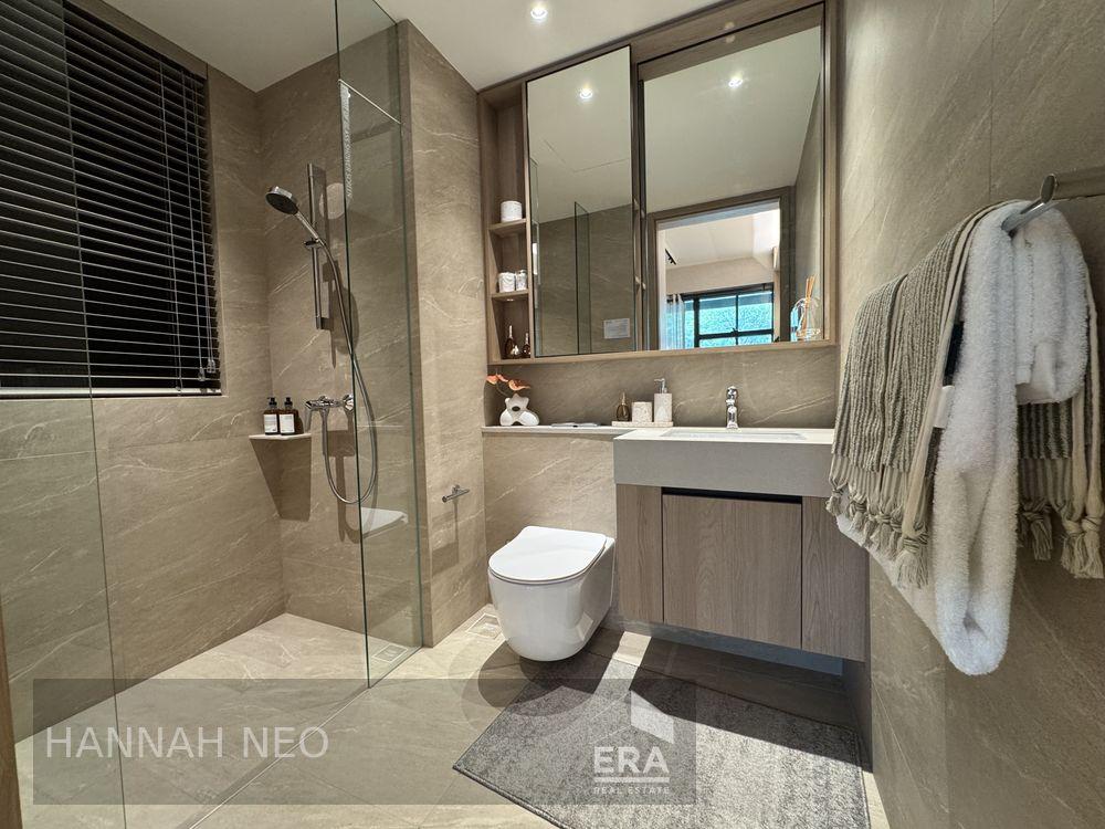 Condominium for Sale: Plantation Close, Tengah, D24, 690096