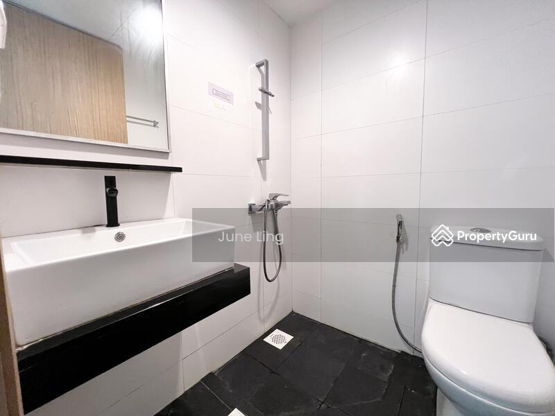 Apartment for Sale: Cairnhill, D09, 228697