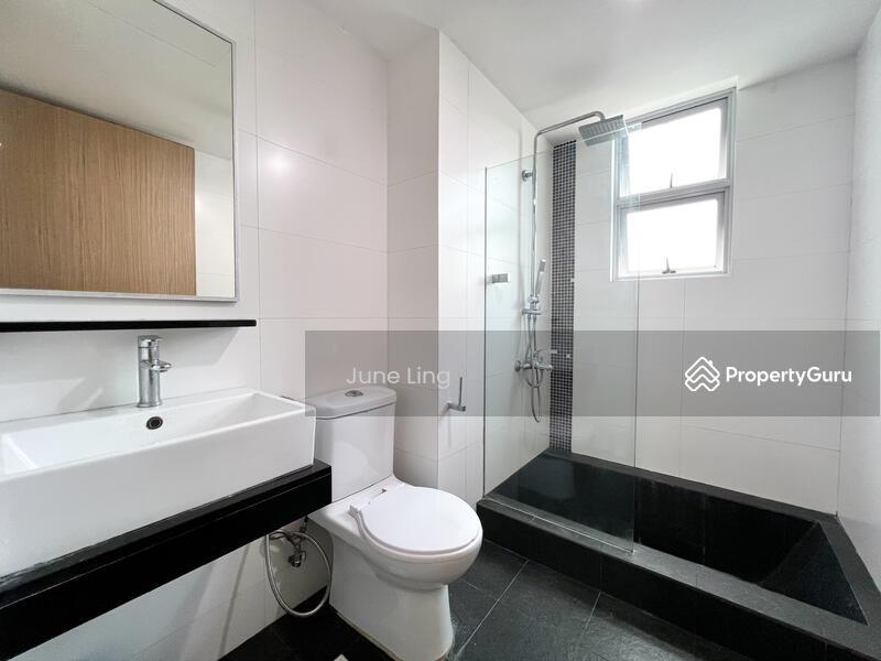 Apartment for Sale: Cairnhill, D09, 228697