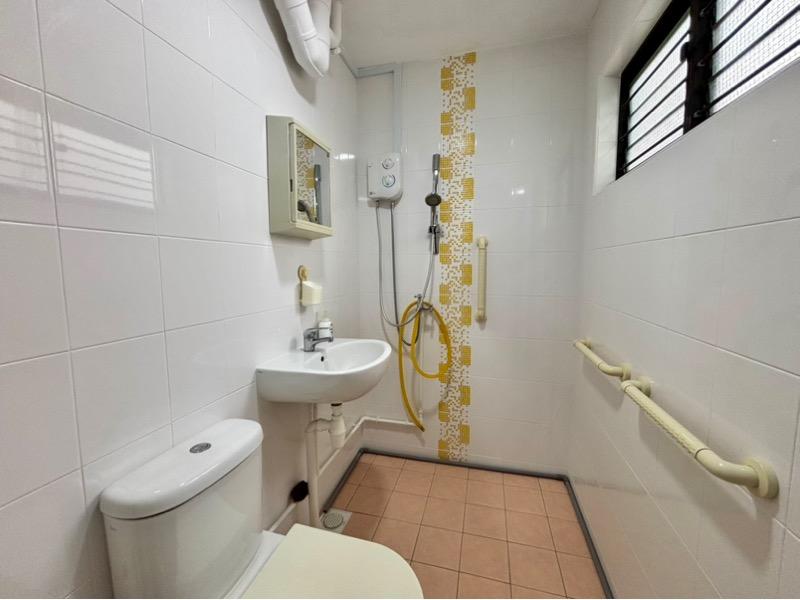 650 Hougang Avenue 8 HDB Apartment For Sale, $575,000, 3 Bed 2 Bath 904 sqft $636.00 psf