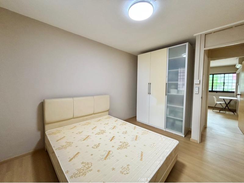 650 Hougang Avenue 8 HDB Apartment For Sale, $575,000, 3 Bed 2 Bath 904 sqft $636.00 psf