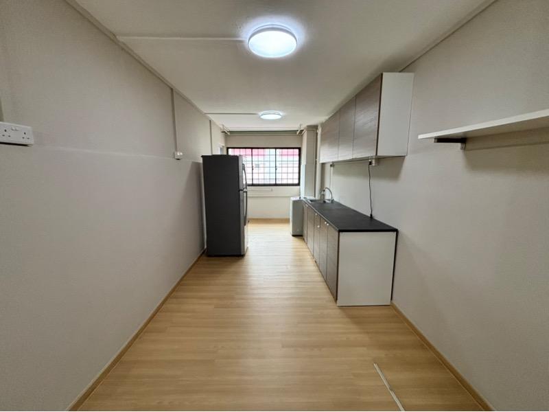 650 Hougang Avenue 8 HDB Apartment For Sale, $575,000, 3 Bed 2 Bath 904 sqft $636.00 psf