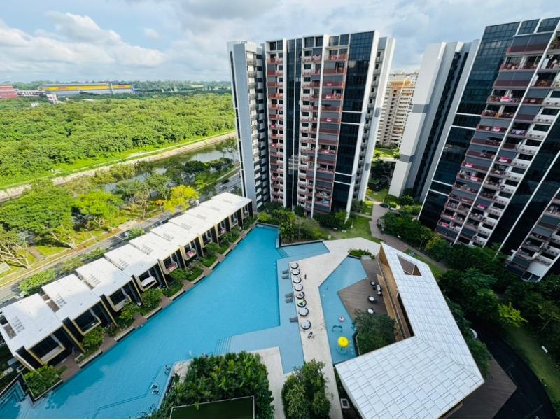 Riverfront Residences Condominium For Sale, $1,300,000, 2 Bed 2 Bath 721 sqft $1,803.00 psf