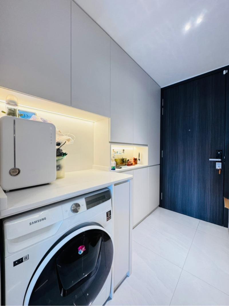 Riverfront Residences Condominium For Sale, $1,300,000, 2 Bed 2 Bath 721 sqft $1,803.00 psf