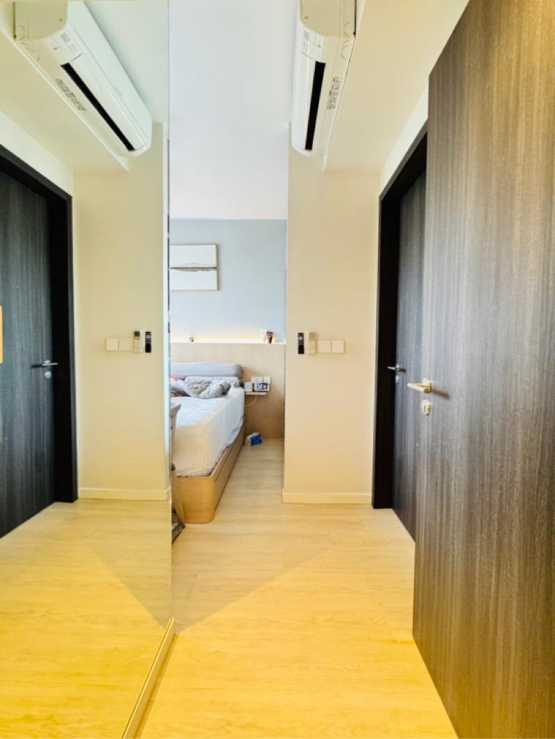 Riverfront Residences Condominium For Sale, $1,300,000, 2 Bed 2 Bath 721 sqft $1,803.00 psf