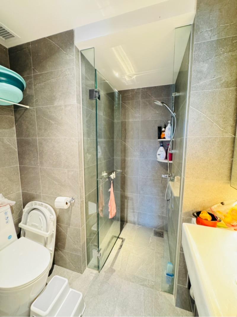 Riverfront Residences Condominium For Sale, $1,300,000, 2 Bed 2 Bath 721 sqft $1,803.00 psf