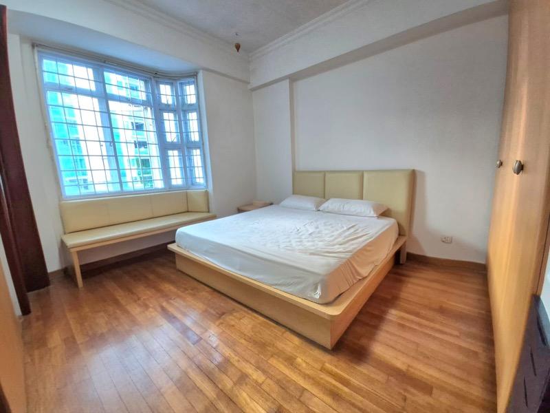 The Sierra Condominium For Sale, $1,910,000, 3 Bed 2 Bath 980 sqft $1,949.00 psf