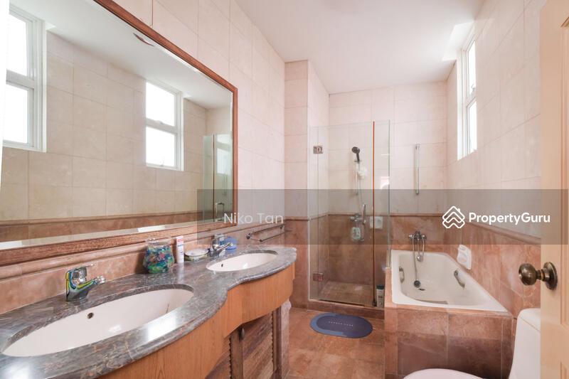 Semi-Detached for Sale: Bukit Batok, D23, 658000