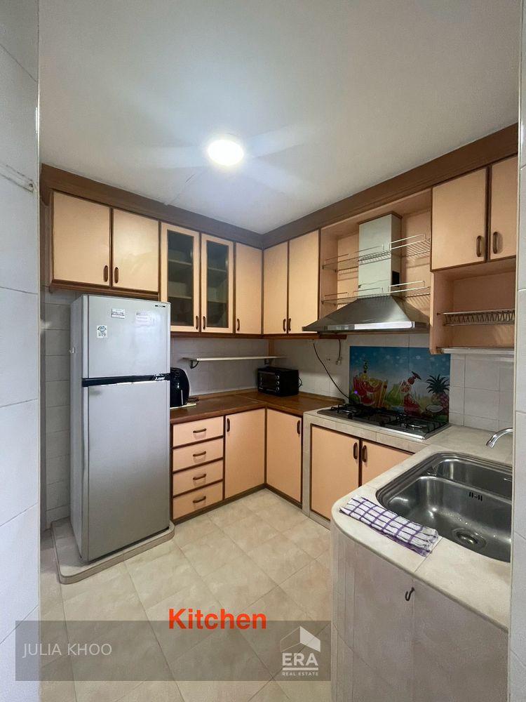 Prop-GPT: HDB - 3 room: D04 Telok Blangah 104a Depot Road