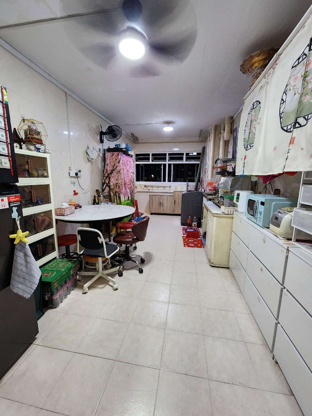 HDB Apartment for Sale: Yishun, D27, 760711