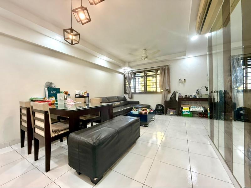 HDB Apartment for Sale: Sembawang, D27, 750486