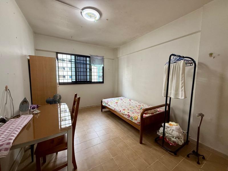 HDB Apartment for Sale: Yishun, D27, 760275