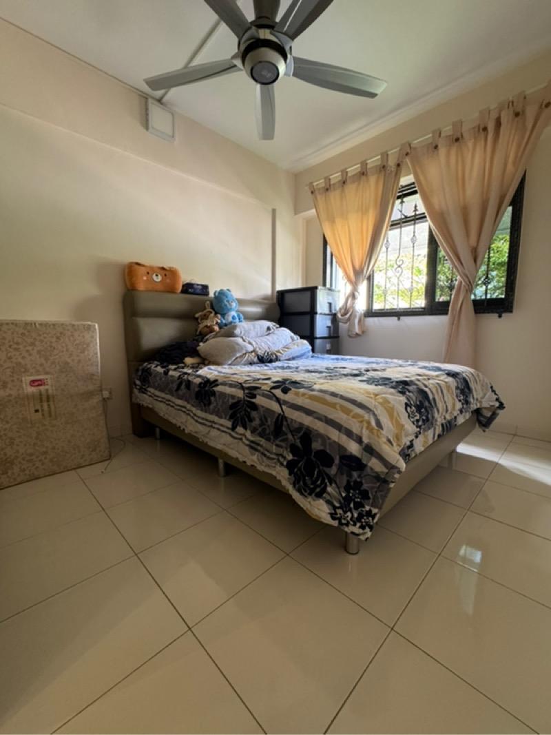 682B Woodlands Drive 62 HDB Apartment For Sale, $680,000, 3 Bed 2 Bath 1,291 sqft $527.00 psf