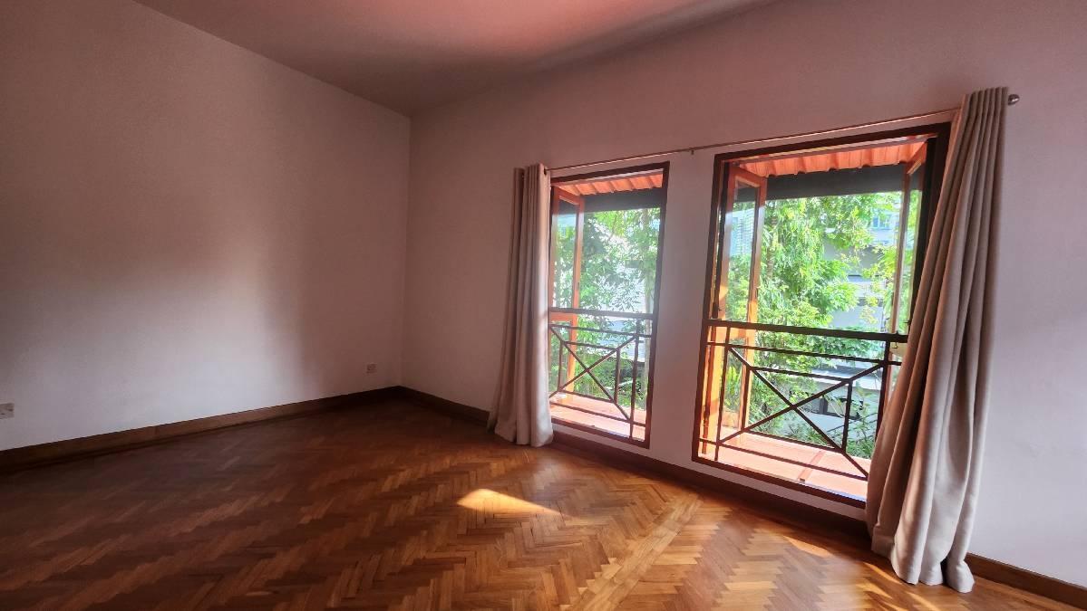 19 SUNSET TERRACE Bungalow House For Sale, $10,800,000, 5 Bed 5 Bath 4,000 sqft $2,400.00 psf