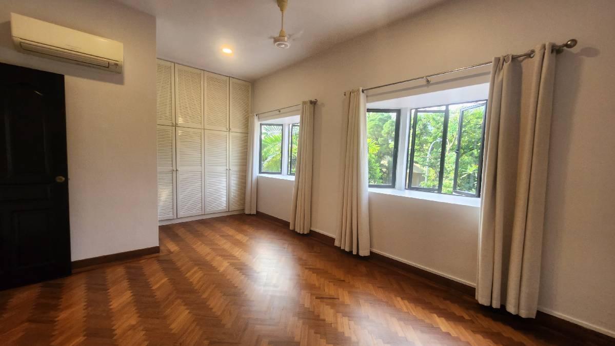 19 SUNSET TERRACE Bungalow House For Sale, $10,800,000, 5 Bed 5 Bath 4,000 sqft $2,400.00 psf