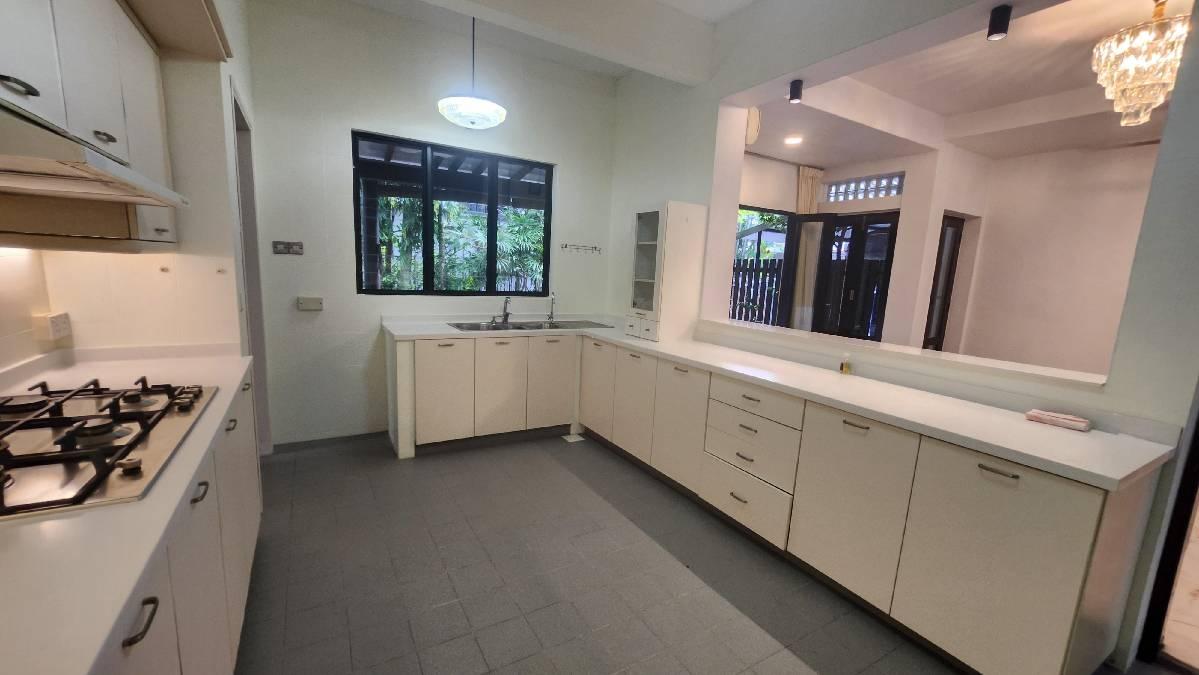 19 SUNSET TERRACE Bungalow House For Sale, $10,800,000, 5 Bed 5 Bath 4,000 sqft $2,400.00 psf