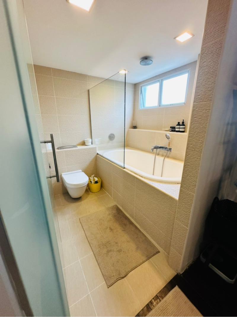 The Windsor Condominium For Sale, $4,180,000, 4 Bed 3 Bath 2,454 sqft $1,703.00 psf