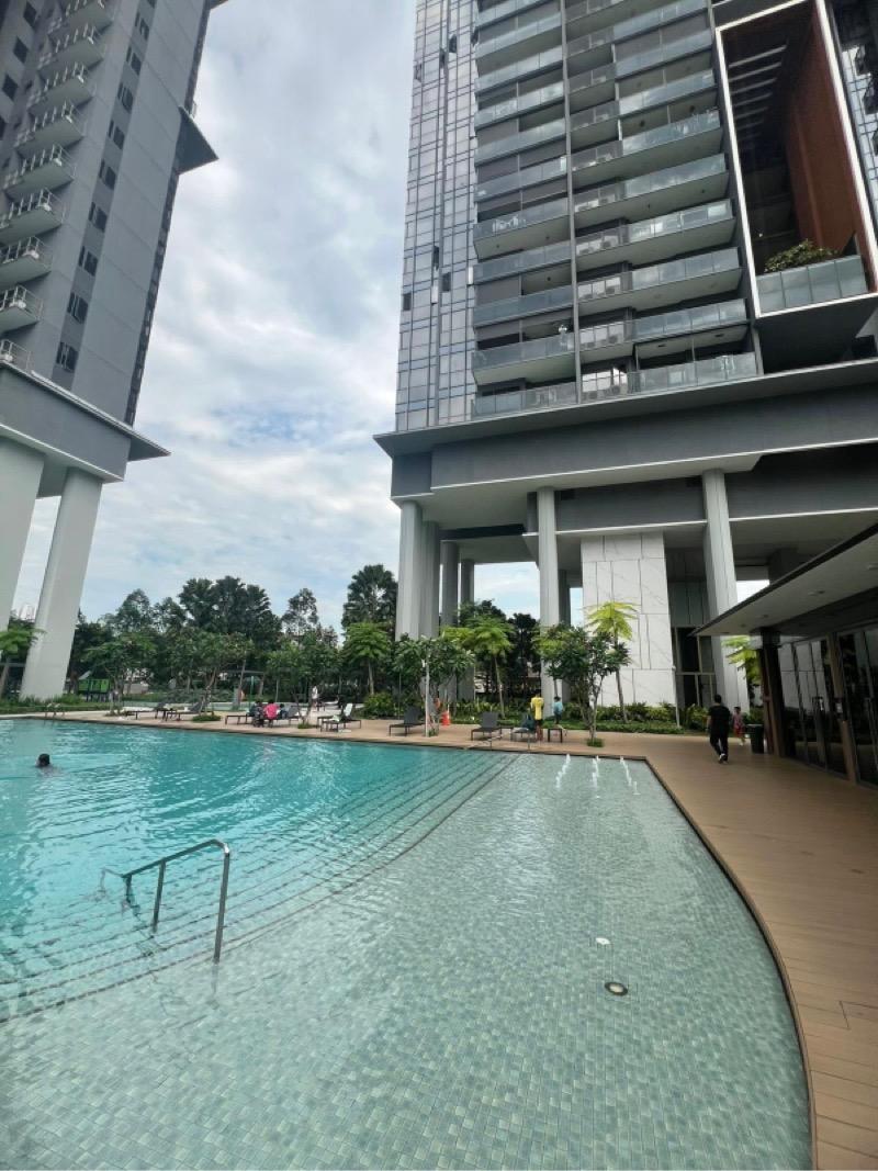 Stirling Residences Condominium For Sale, $1,680,000, 2 Bed 1 Bath 635 sqft $2,646.00 psf