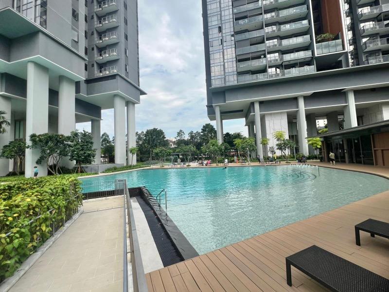 Stirling Residences Condominium For Sale, $1,680,000, 2 Bed 1 Bath 635 sqft $2,646.00 psf