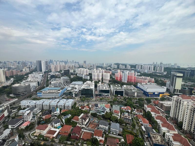 Stirling Residences Condominium For Sale, $1,680,000, 2 Bed 1 Bath 635 sqft $2,646.00 psf