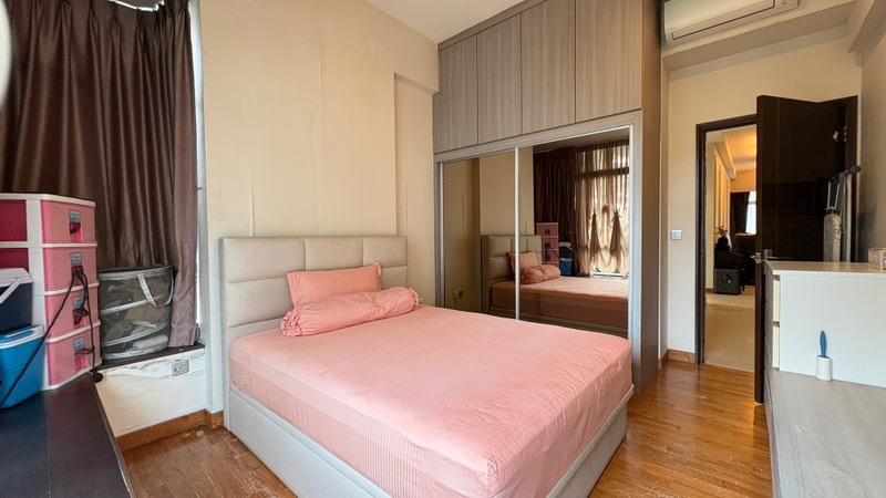 LA DOLCE VITA Apartment For Sale, $2,300,000, 3 Bed 2 Bath 1,399 sqft $1,644.00 psf