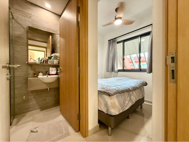 Flora View Apartment For Sale, $999,999, 2 Bed 2 Bath 657 sqft $1,522.00 psf