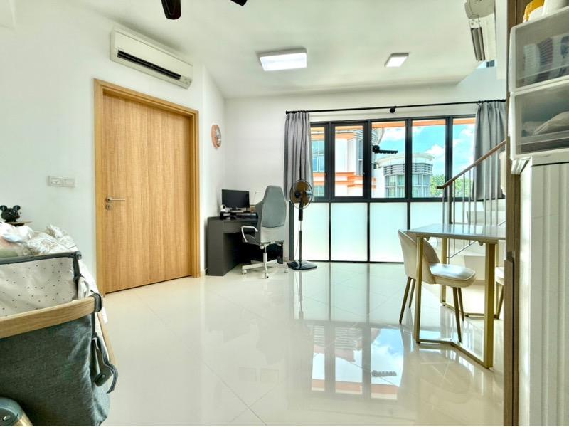 Flora View Apartment For Sale, $999,999, 2 Bed 2 Bath 657 sqft $1,522.00 psf