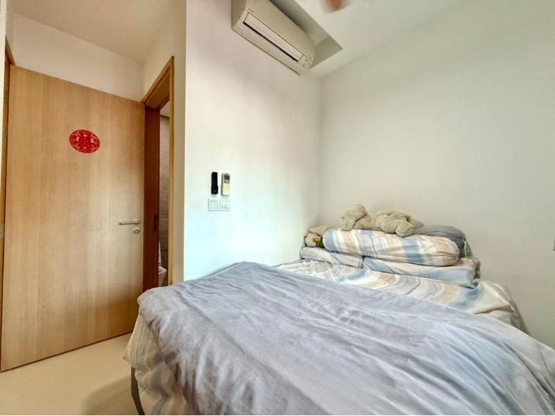 Flora View Apartment For Sale, $999,999, 2 Bed 2 Bath 657 sqft $1,522.00 psf