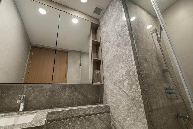 Stirling Residences Condominium For Sale, $1,680,000, 2 Bed 1 Bath 635 sqft $2,646.00 psf