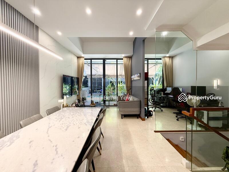 Prop-GPT: Cluster House: D28  Alana