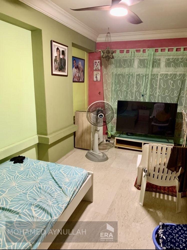 HDB - 3 room for Sale: Tampines Street 82, Tampines, D18, 528842