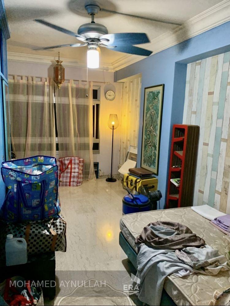 HDB - 3 room for Sale: Tampines Street 82, Tampines, D18, 528842