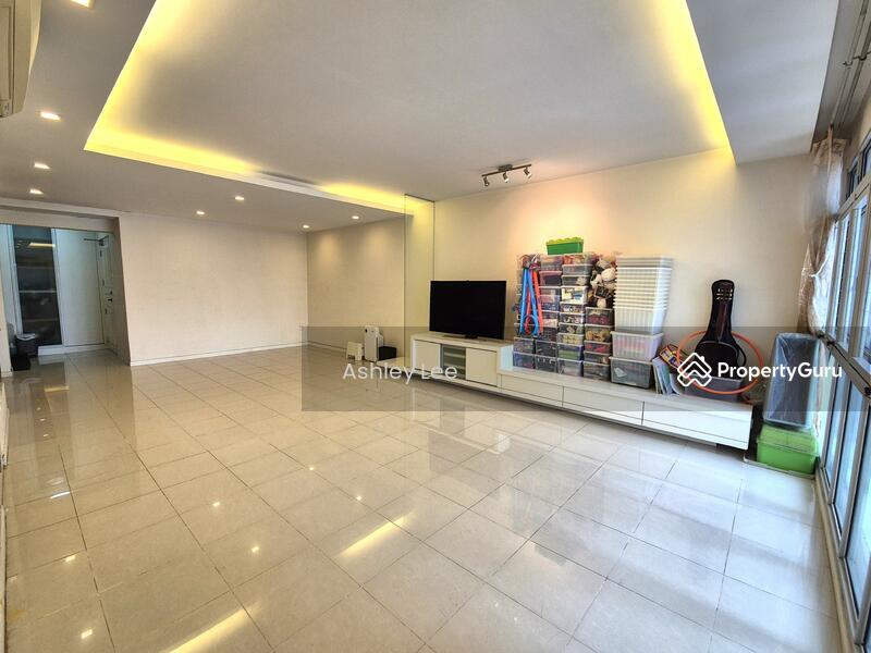 Prop-GPT: HDB Flat: D28 Seletar 409A Fernvale Road