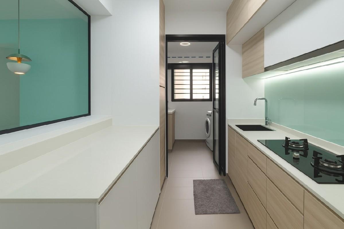 261 Toa Payoh Apex HDB Apartment For Sale, $980,000, 3 Bed 2 Bath 1,001 sqft $979.00 psf