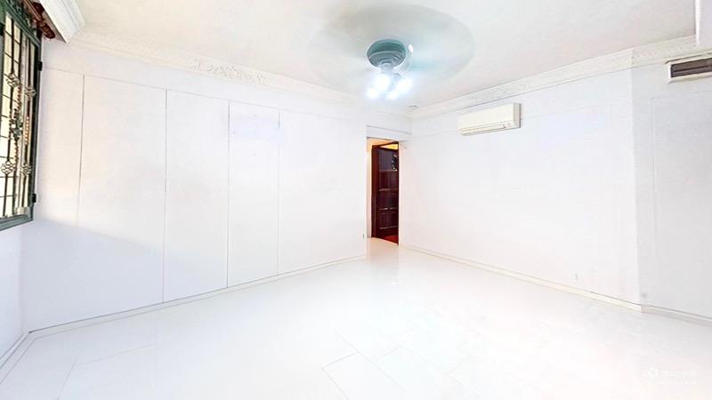 HDB Apartment for Sale: Tampines, D18, 520503
