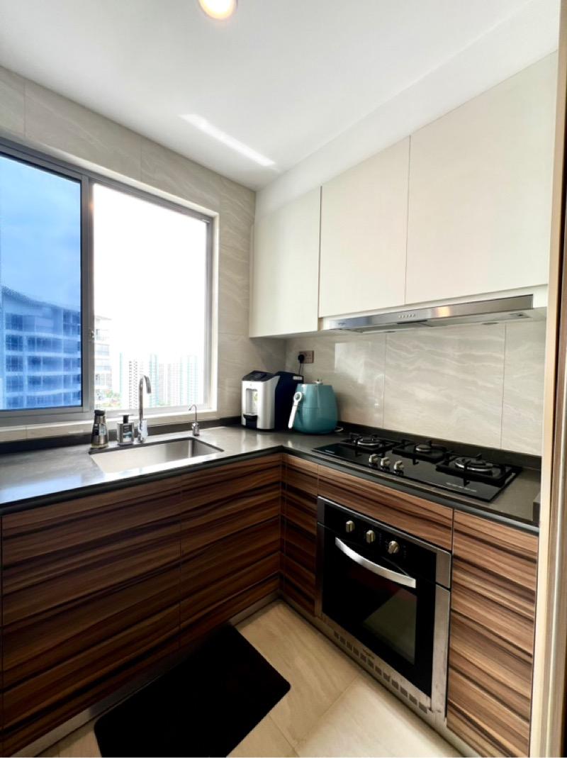 High Park Residences Condominium For Sale, $2,488,800, 5 Bed 3 Bath 1,399 sqft $1,779.00 psf