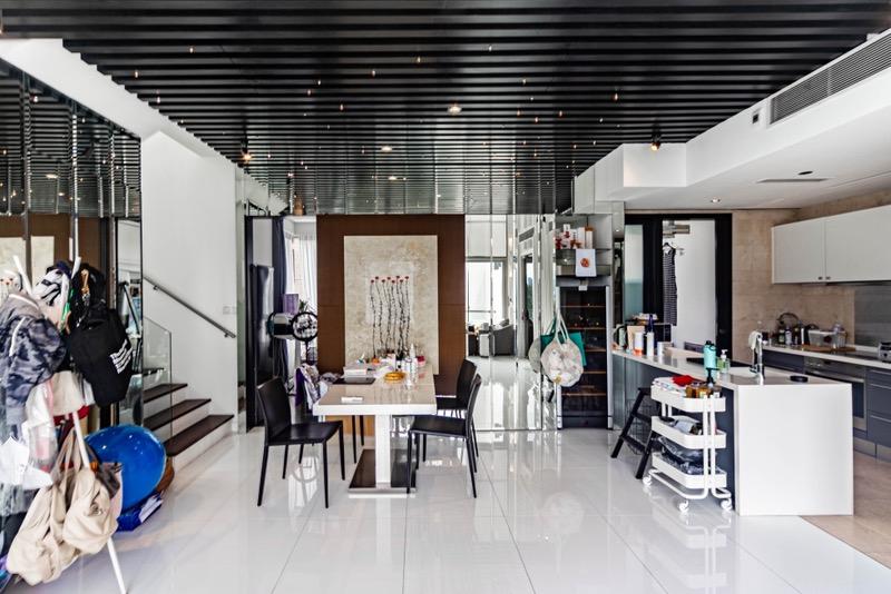 Draycott Eight Condominium For Sale, $3,007,200, 2 Bed 2 Bath 1,432 sqft $2,100.00 psf