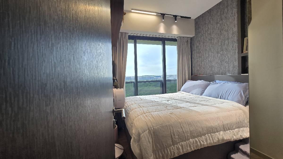 Riverfront Residences Condominium For Sale, $2,980,000, 5 Bed 5 Bath 1,679 sqft $1,775.00 psf