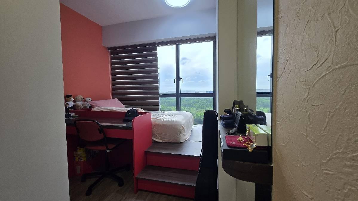 Riverfront Residences Condominium For Sale, $2,980,000, 5 Bed 5 Bath 1,679 sqft $1,775.00 psf