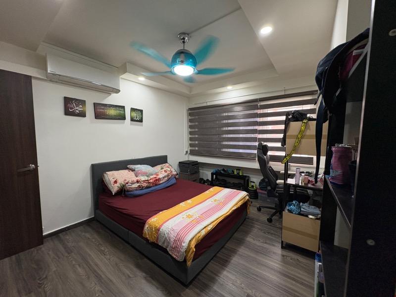 865 Woodlands Street 83 HDB Apartment For Sale, $888,000, 4 Bed 2 Bath 1,571 sqft $565.00 psf