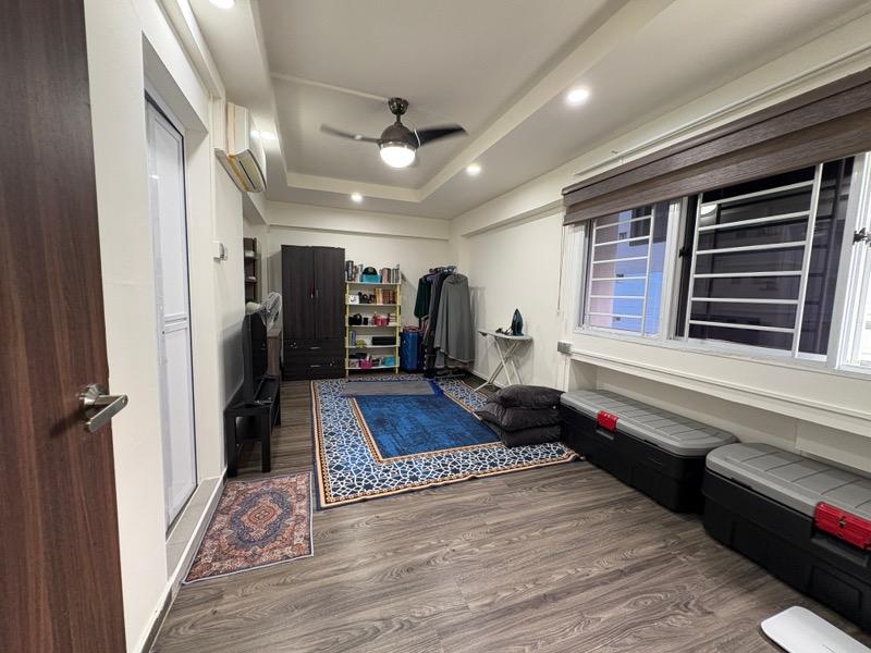 865 Woodlands Street 83 HDB Apartment For Sale, $888,000, 4 Bed 2 Bath 1,571 sqft $565.00 psf