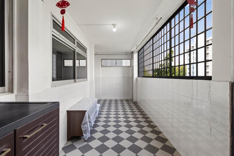 818 Woodlands Street 82 HDB Apartment For Sale, $1,200,000, 4 Bed 2 Bath 1,905 sqft $630.00 psf