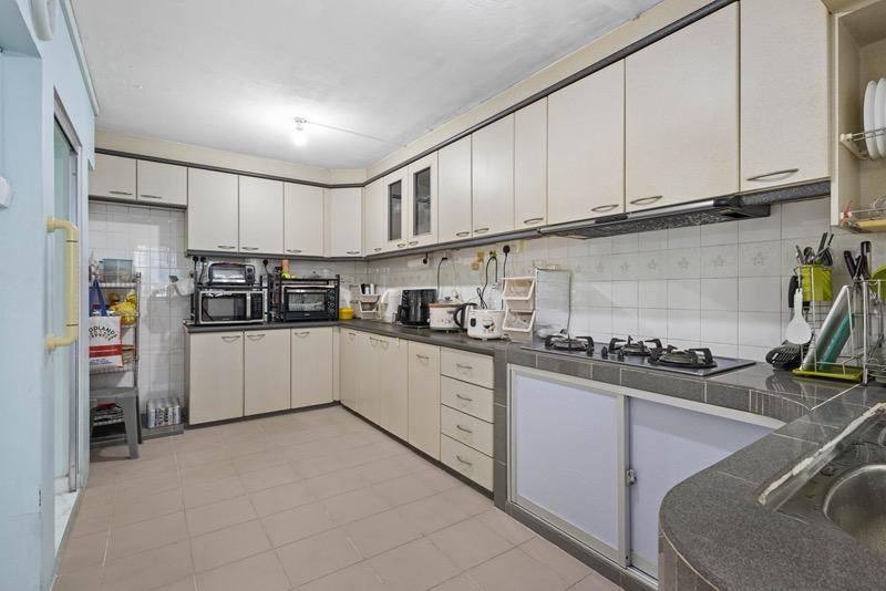 818 Woodlands Street 82 HDB Apartment For Sale, $1,200,000, 4 Bed 2 Bath 1,905 sqft $630.00 psf