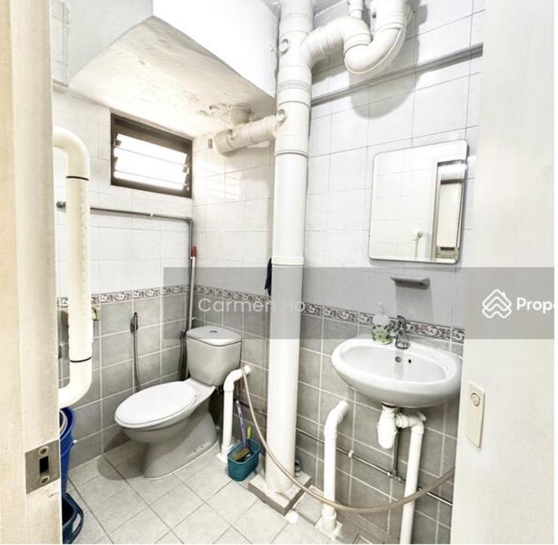 52 Telok Blangah Drive HDB Apartment For Sale, $800,000, 3 Bed 2 Bath 1,291 sqft $620.00 psf