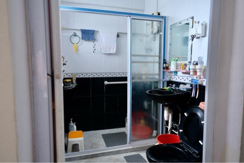 120 Pending Road HDB Apartment For Sale, $688,000, 3 Bed 2 Bath 1,302 sqft $528.00 psf